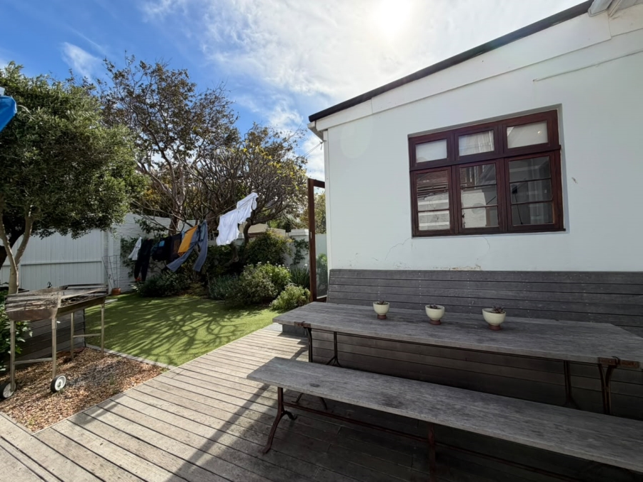 3 Bedroom Property for Sale in Vredehoek Western Cape